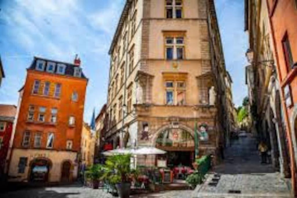 Ferienwohnung Pepite Rare 8 Personnes Au Coeur Battant Du Vieux Lyon Exterior foto